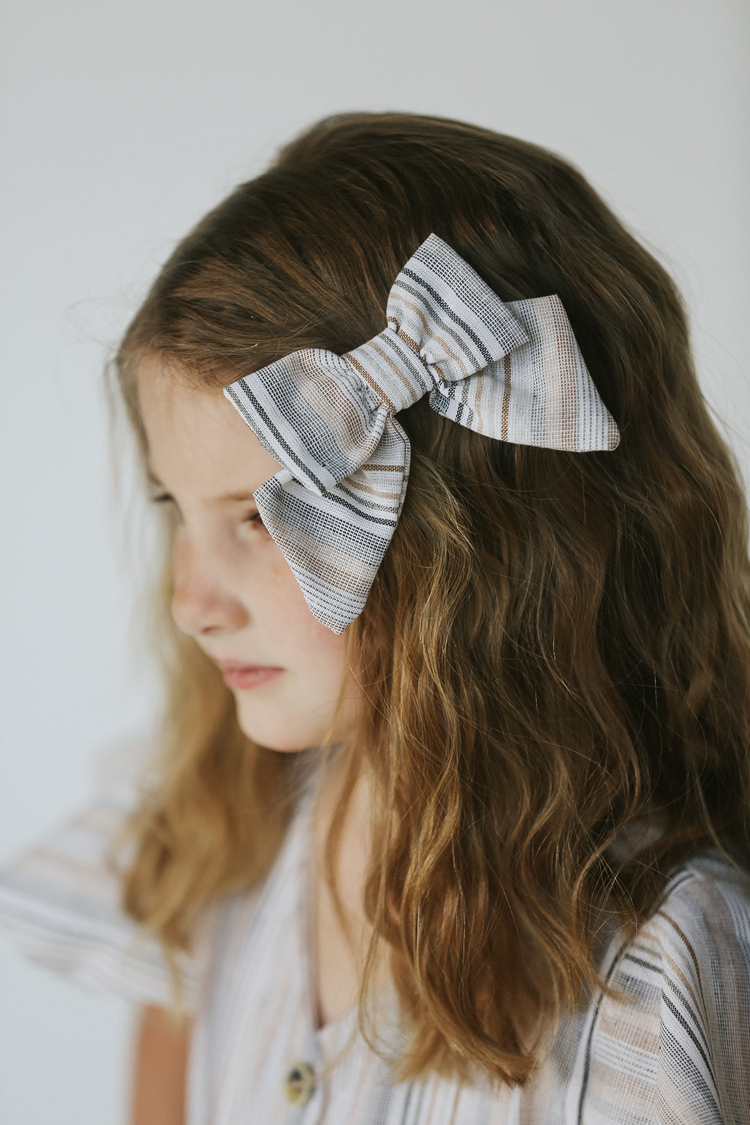 Linen/Swiss Dot Bows